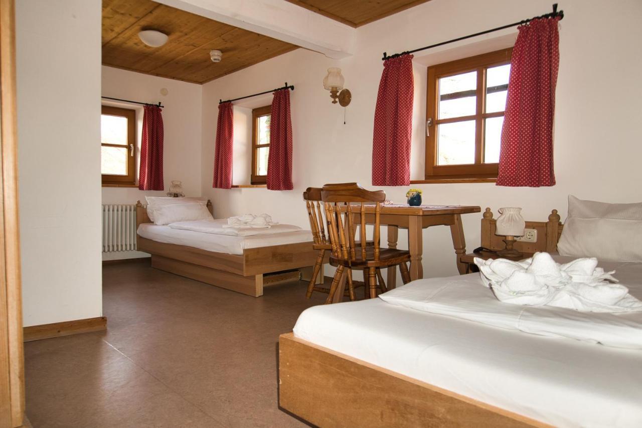 Labenbachhof Freizeit-Schulungs Und Tagungszentrum ルーポルディング エクステリア 写真