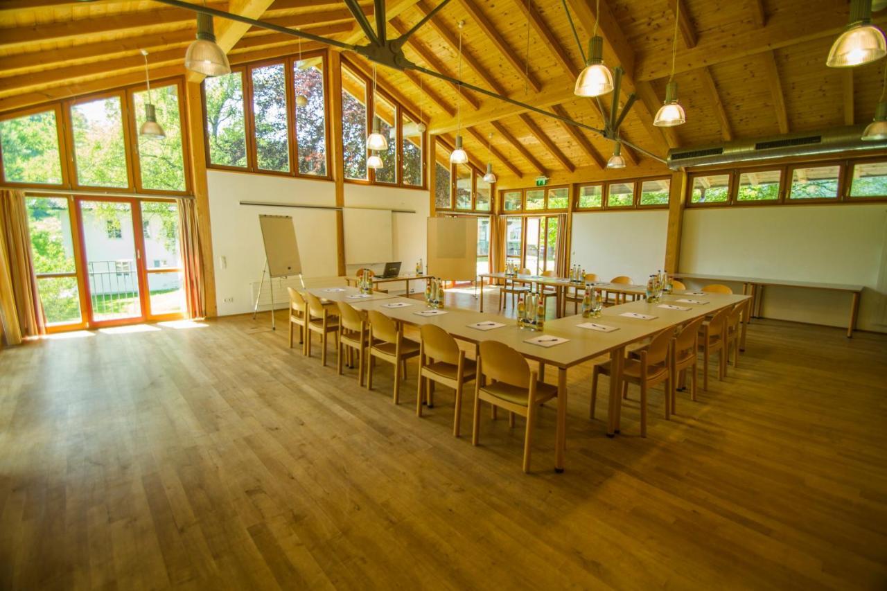 Labenbachhof Freizeit-Schulungs Und Tagungszentrum ルーポルディング エクステリア 写真